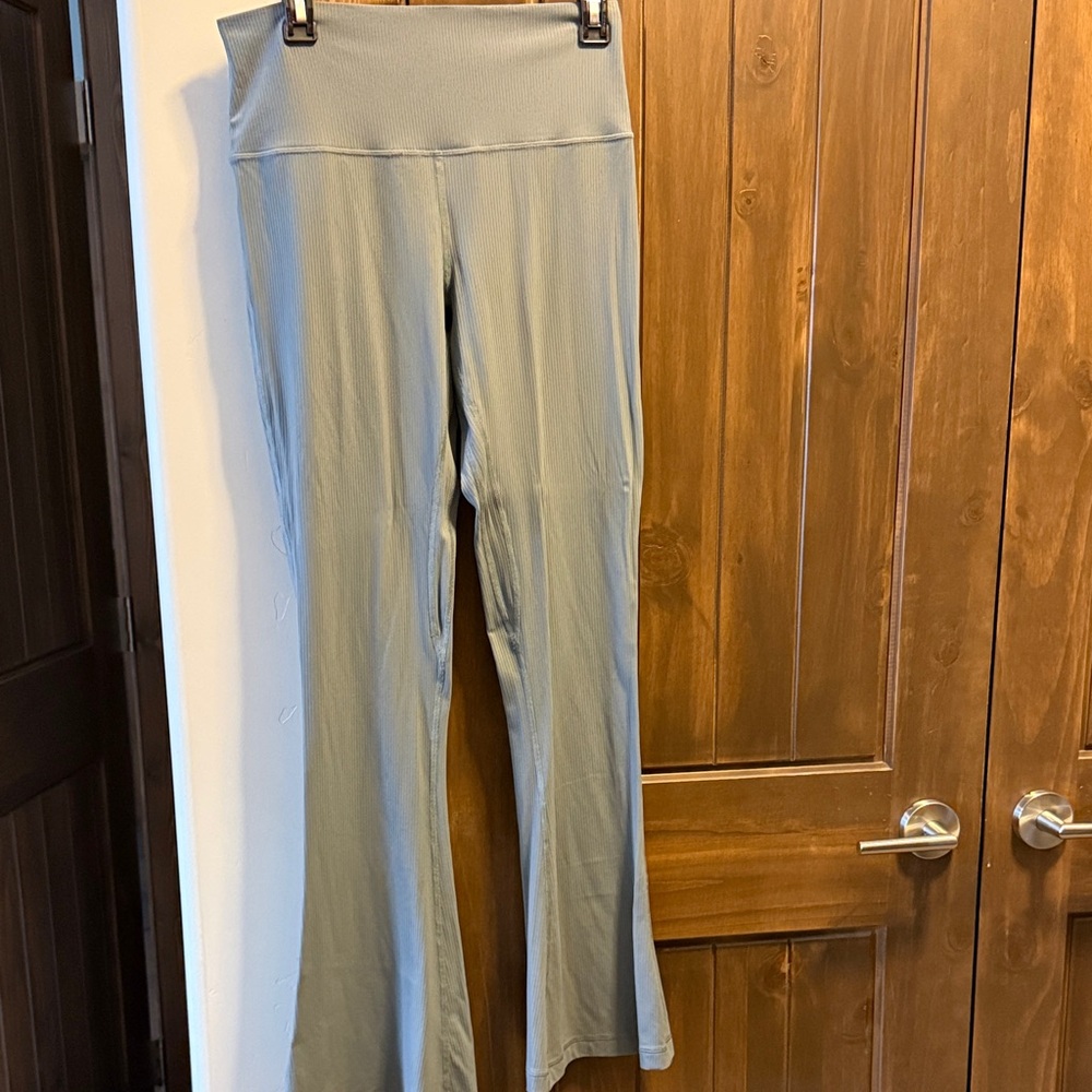 Lululemon Athletica Ribbed Gray Flare Pants Sz10 32” inseam - Picture 1 of 8